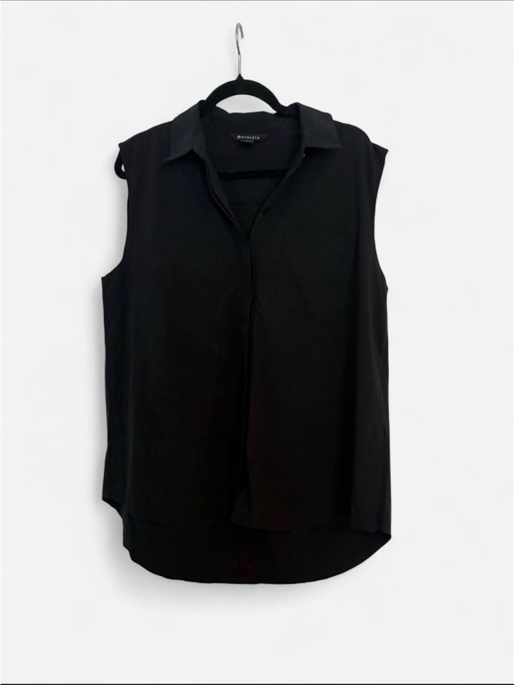 Athleta Urbanite Sleeveless Button Down - Picture 2 of 3